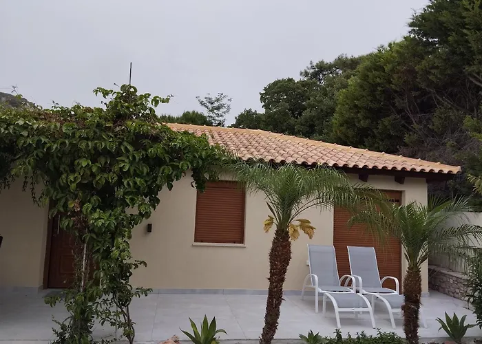 Green Oasis House in Filerimos